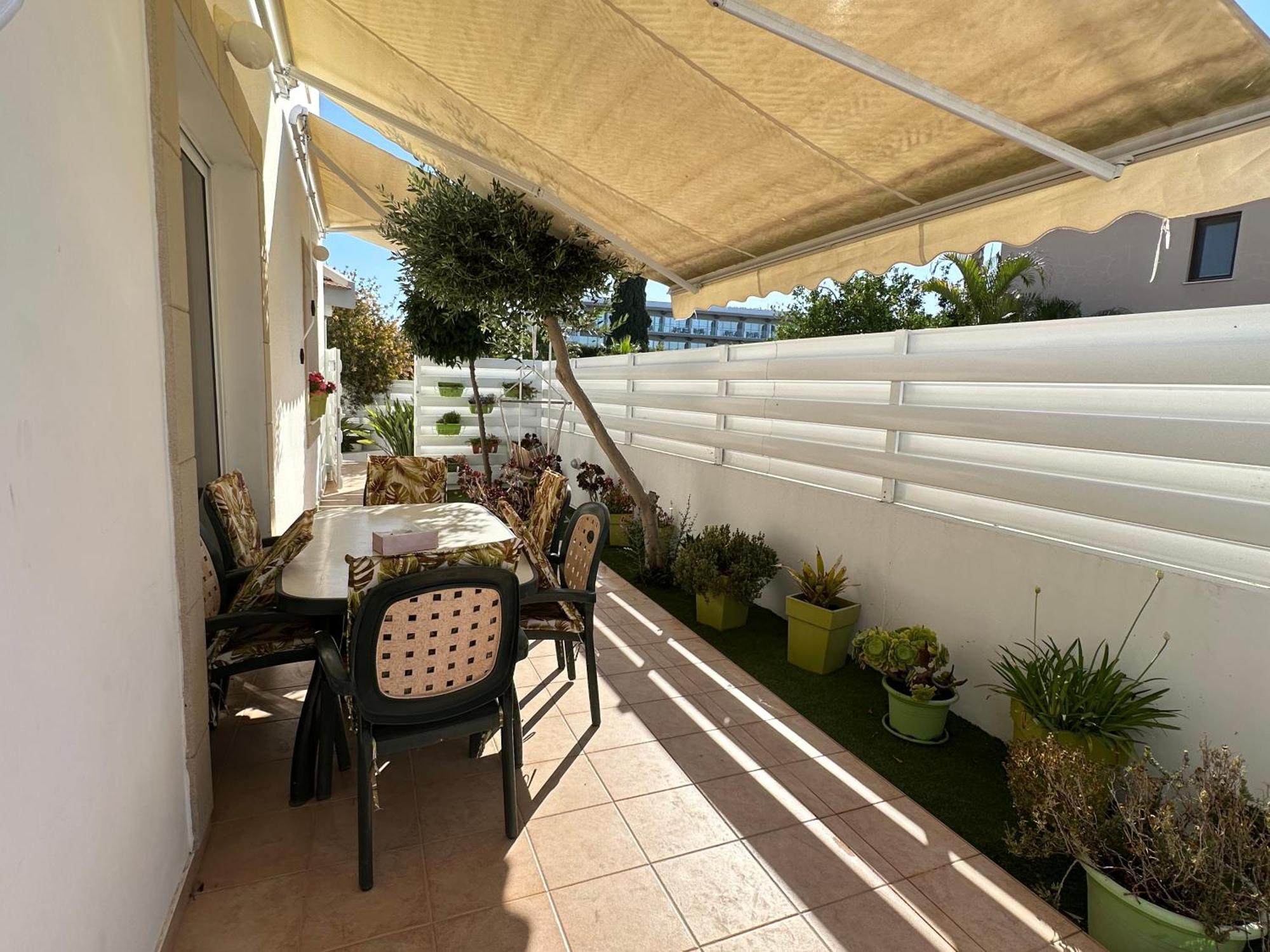 Villa Andy Lárnaca Exterior foto